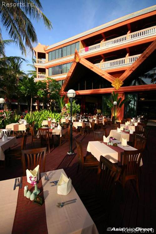 Kata Beach Resort & Spa 44